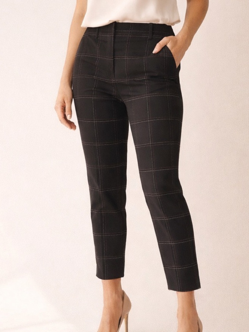 ILTM I Love Tyler Madison Pants, size Medium Black Windowpane Stretch Ankle